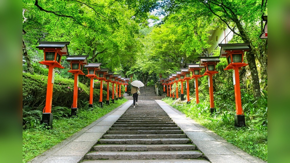 A Trip to Mount Kurama: Unveil Mystic Wonders!