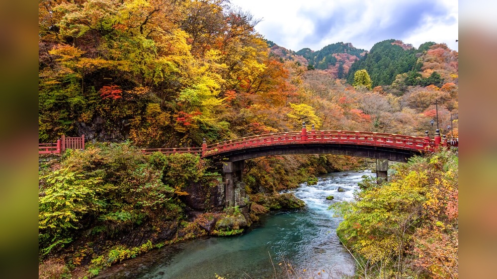 Is It Safe to Travel to Japan in September? Essential Tips!
