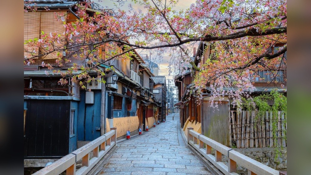 Jam Hostel Kyoto Gion: Uncover the Heart of Tradition!