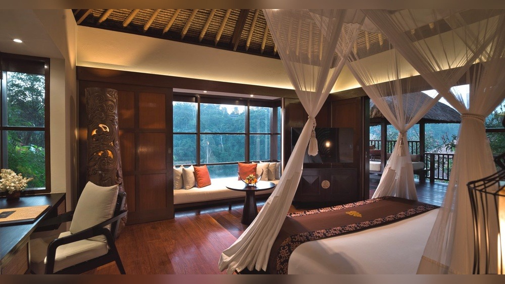 Luxury Hotel Stays Tokyo: Indulge in Ultimate Elegance