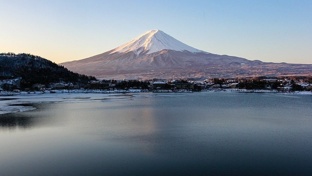 Picture of Mount Fuji in Japan: Breathtaking Views!