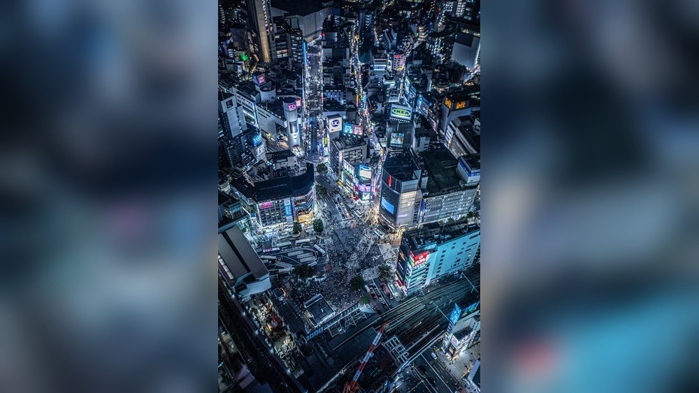 Shibuya Crossing Enigma: Tokyo's Iconic Intersection!