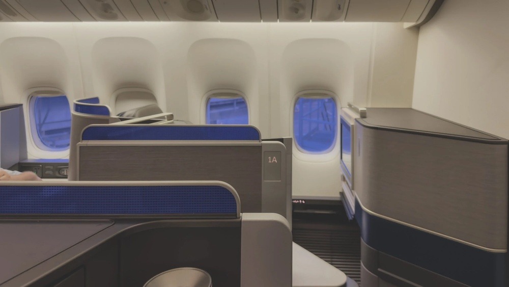 United Airlines to Japan Review: Exceptional Service & Comfort