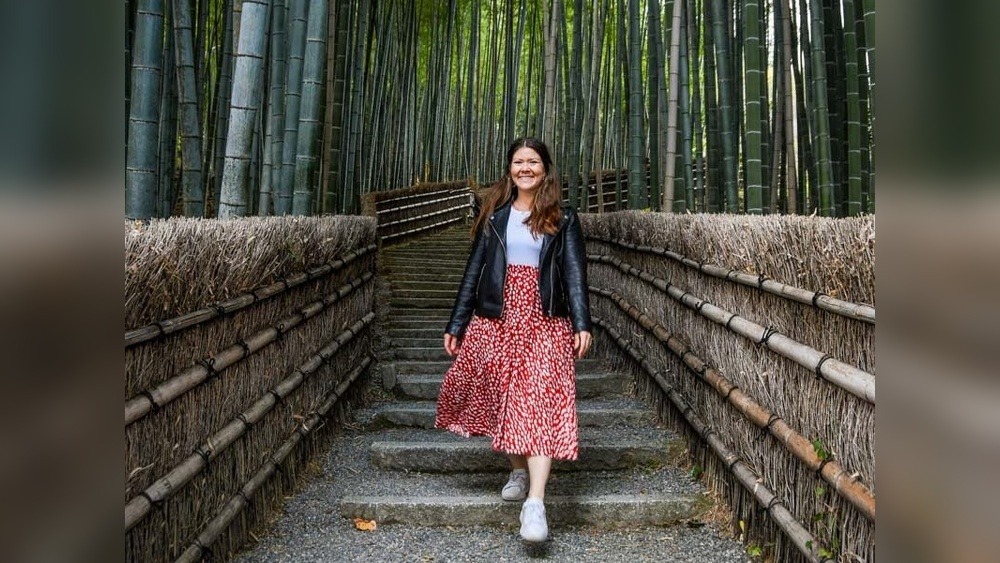 What to Wear While Traveling in Japan: Stylish Tips & Essentials