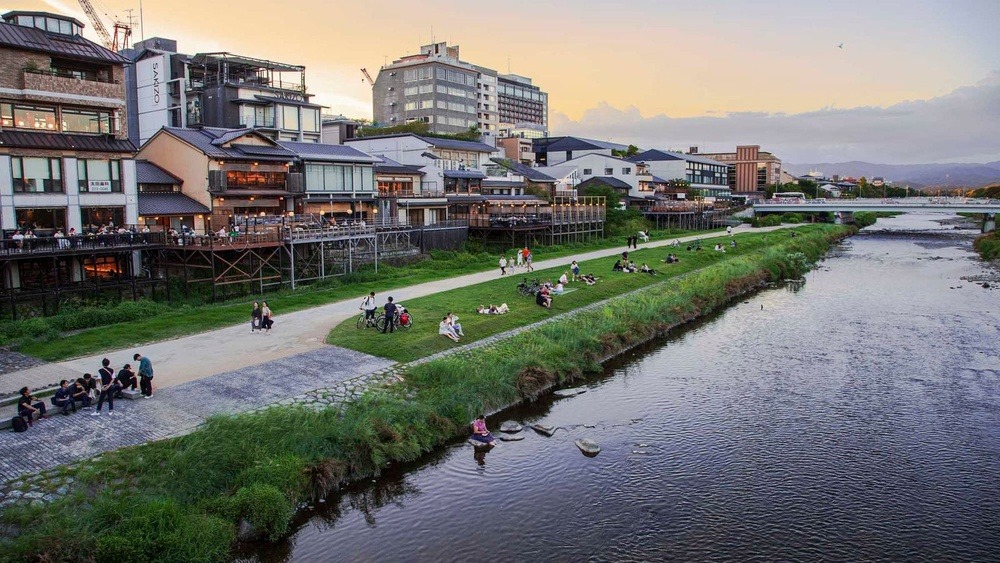 Best Time to Travel in Japan: Seasonal Guide & Tips