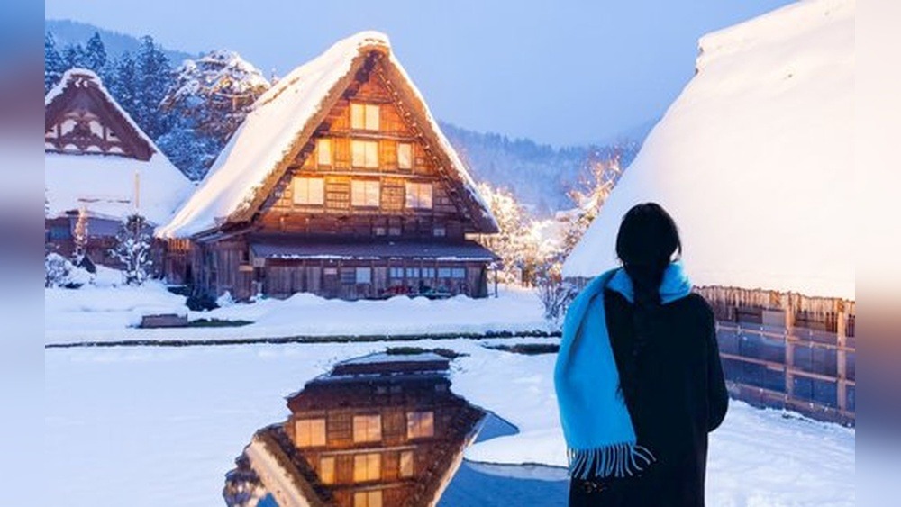 Fairytale Winter Tour Shirakawa Go: Enchanting Escapes
