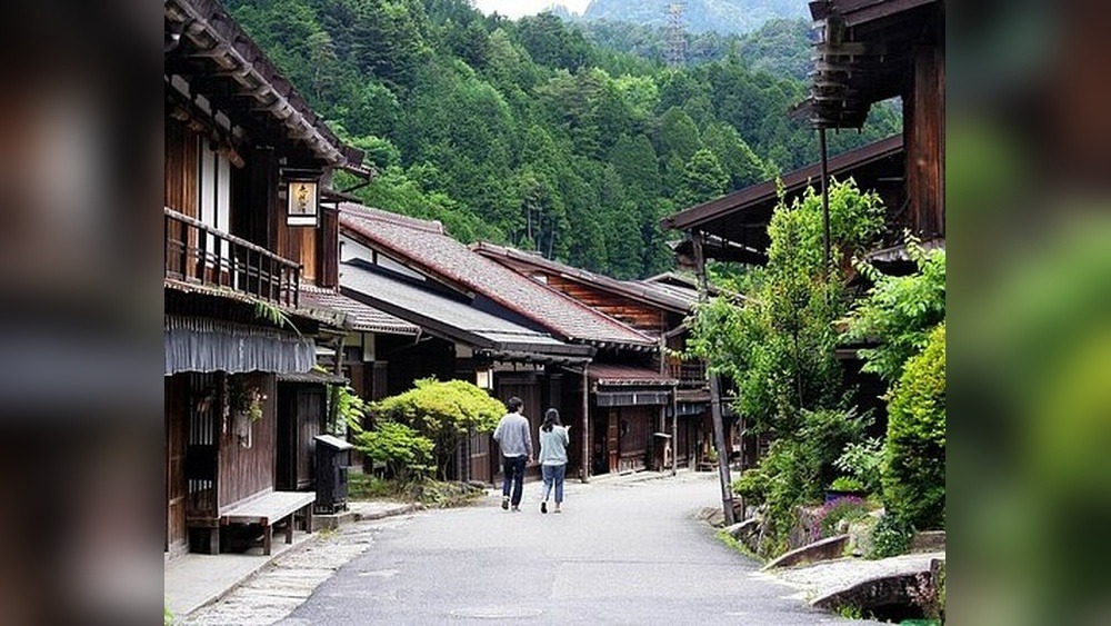 Nakasendo Way Group Tour Add-On: Unveil Japan!