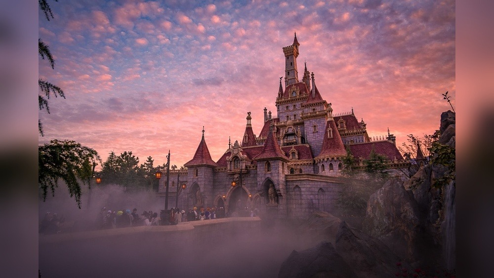 Best Tokyo Disneyland Rides: Must-Try Attractions for All Ages