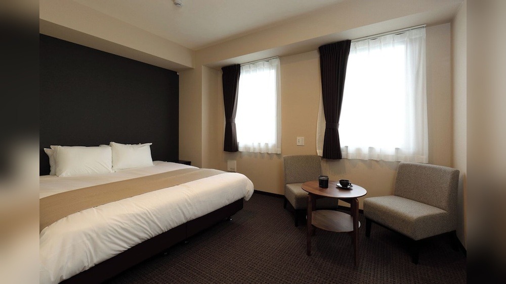 Oakwood Hotel Oike Kyoto: Unwind in Luxe Comfort