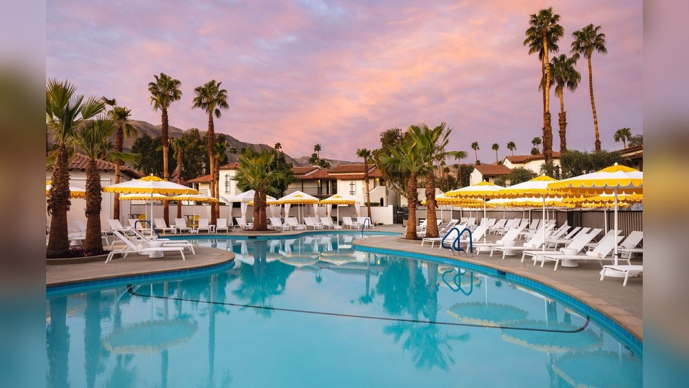 Water Hotel S: The Perfect Couples Retreat – Unwind & Connect!